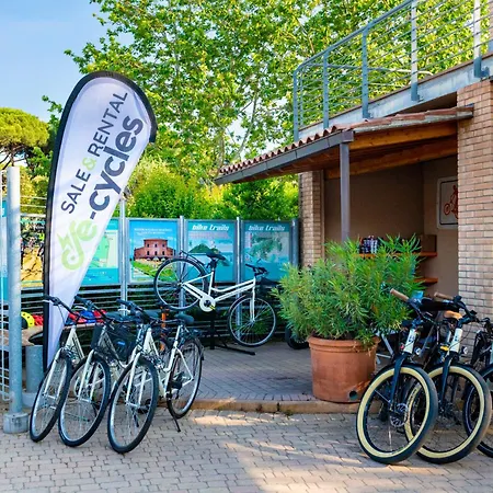 Campingplatz Village Baia Azzurra Club 3*