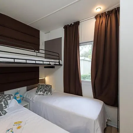 Campingplatz Village Baia Azzurra Club 3*