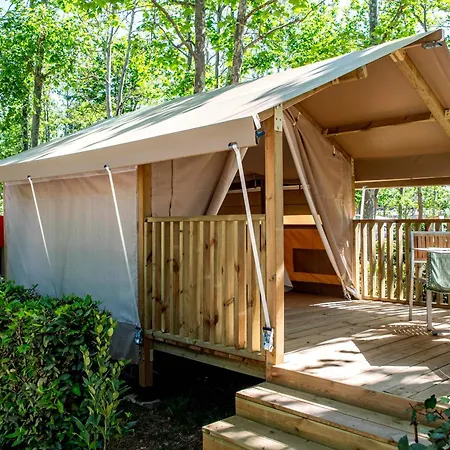 Campingplatz Village Baia Azzurra Club